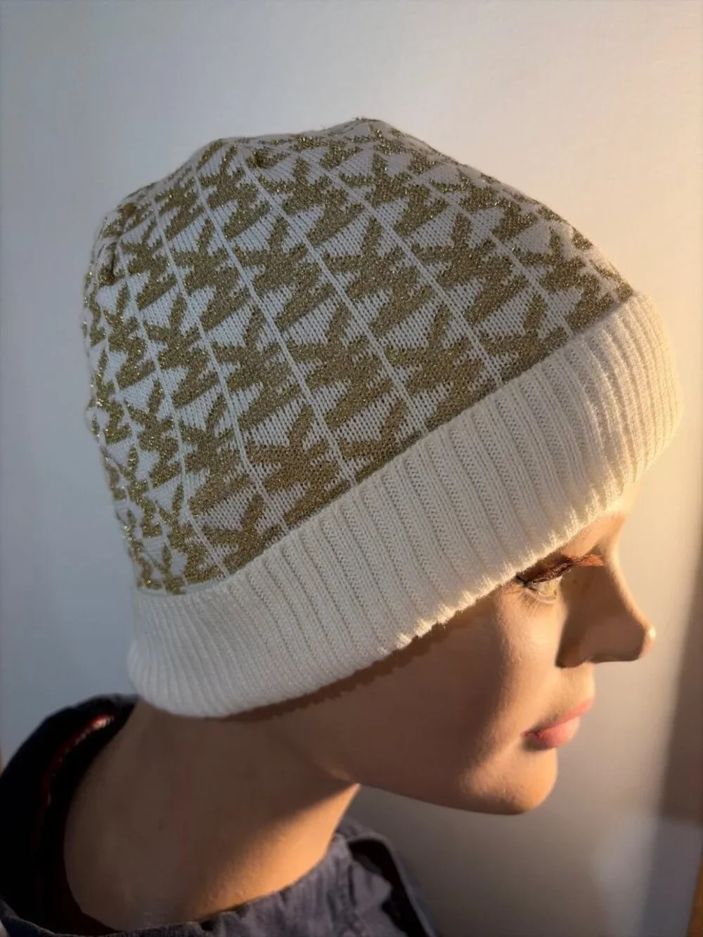 MK Knit Beanie Metallic Gold & White Ribbed Cuff Black & Silver Or White & Gold